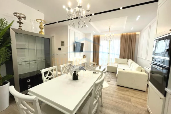 Shtepi me qera Apartament ne Tirane, 2+1, Mobilimi E mobiluar, Pagesa 2,100  Euro.