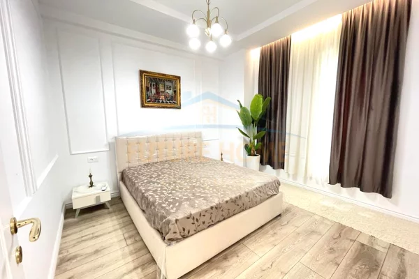Shtepi me qera Apartament ne Tirane, 2+1, Mobilimi E mobiluar, Pagesa 2,100  Euro.