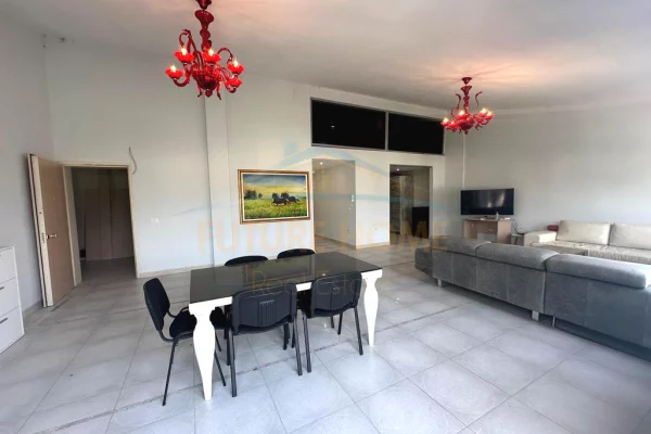 Penthouse (panoramic top floor) for sale in Tirana 7+1, In Part