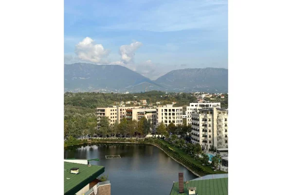 Penthouse (panoramic top floor) for sale in Tirana 7+1, In Part