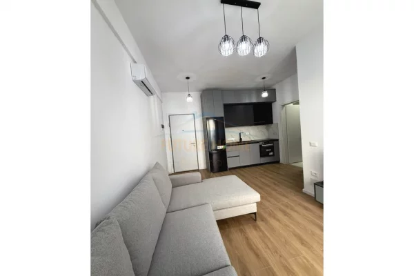 Shtepi me qera 1+1 ne Tirane - 420 Euro