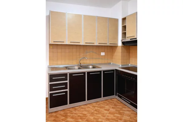 Shtepi me qera Apartament ne Tirane, 1+1, Mobilimi E mobiluar, Pagesa 400  Euro.