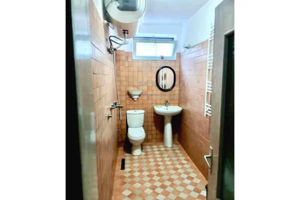 Shtepi me qera Apartament ne Tirane, 1+1, Mobilimi E mobiluar, Pagesa 400  Euro.