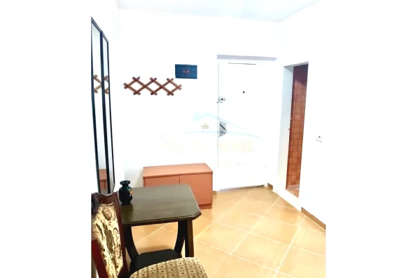 Shtepi me qera Apartament ne Tirane, 1+1, Mobilimi E mobiluar, Pagesa 400  Euro.