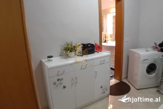 Shtepi me qera 1+1 ne Tirane - 450 Euro