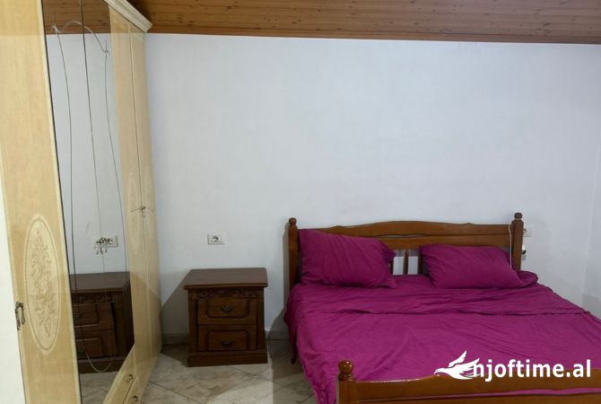 Shtepi me qera 2+1 ne Tirane - 450 Euro