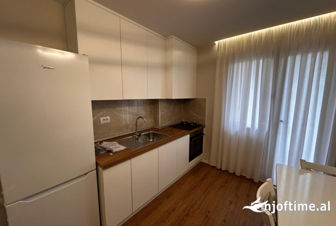 Shtepi me qera 1+1 ne Tirane - 55,000 Leke