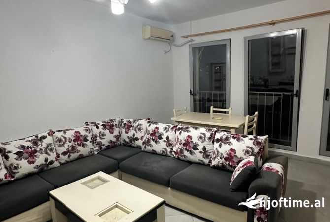 Shtepi me qera 1+1 ne Tirane - 450 Euro