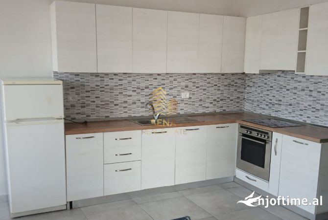 Shtepi me qera 1+1 ne Tirane - 300 Euro