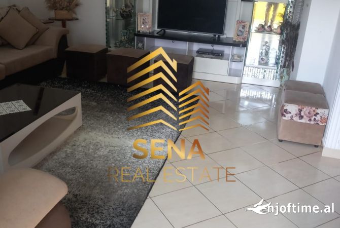 Shtepi me qera Garsoniere ne Tirane - 300 Euro