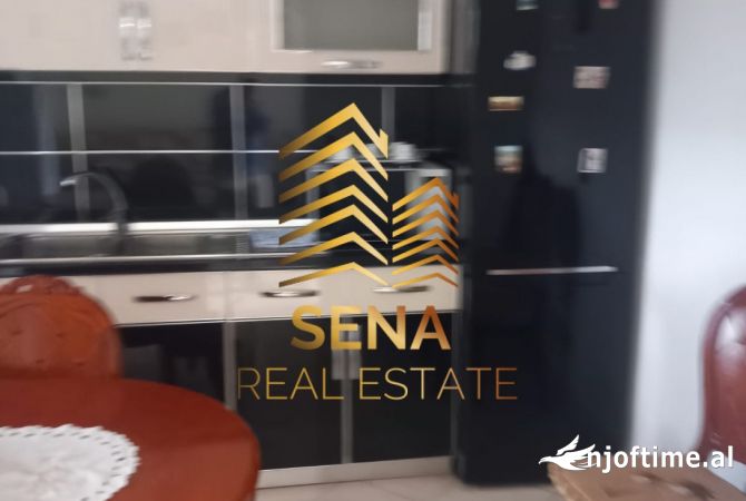 Shtepi me qera Garsoniere ne Tirane - 300 Euro