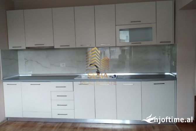 Shtepi me qera 1+1 ne Tirane - 450 Euro