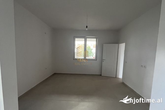 Shtepi me qera 2+1 ne Tirane - 370 Euro