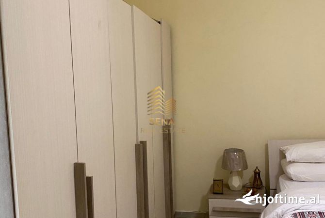 Shtepi me qera 2+1 ne Tirane - 400 Euro