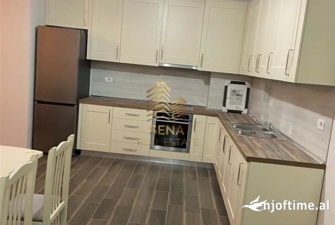 Shtepi me qera 2+1 ne Tirane - 550 Euro