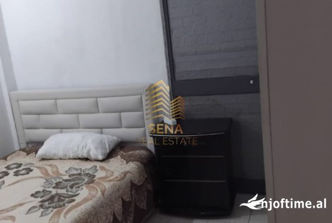 Shtepi me qera 2+1 ne Tirane - 400 Euro