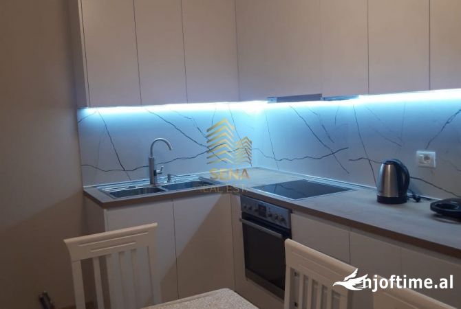 Shtepi me qera 2+1 ne Tirane - 750 Euro
