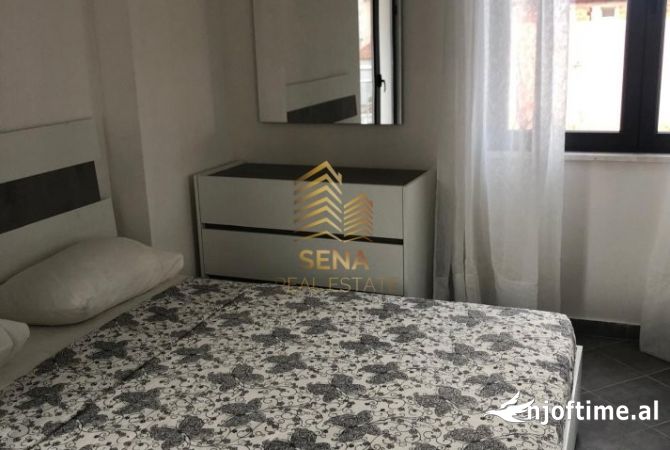 Shtepi me qera 2+1 ne Tirane - 700 Euro