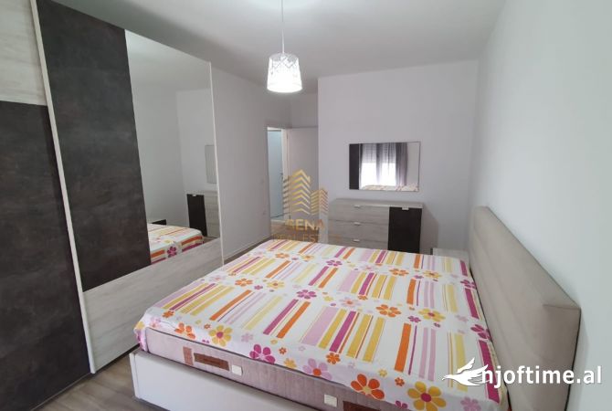 Shtepi me qera 2+1 ne Tirane - 650 Euro