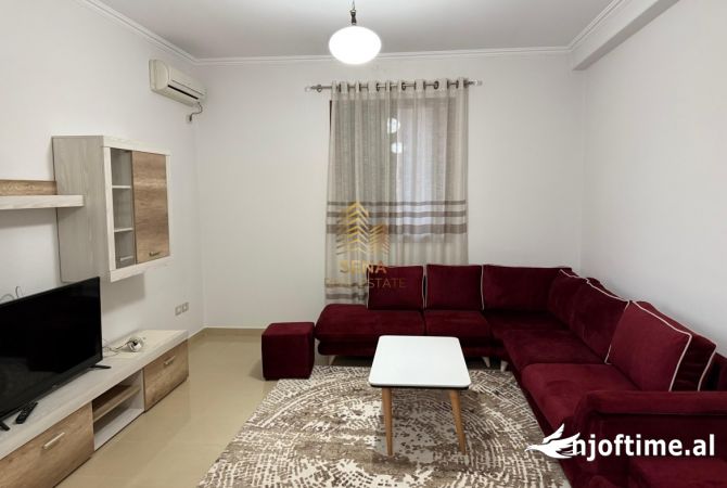 Shtepi me qera 2+1 ne Tirane - 600 Euro