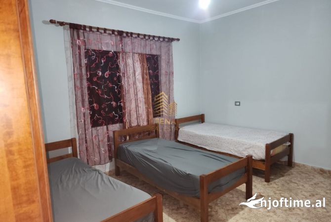 Shtepi me qera 2+1 ne Tirane - 450 Euro