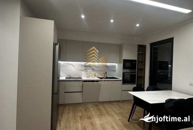 Shtepi me qera 2+1 ne Tirane - 700 Euro
