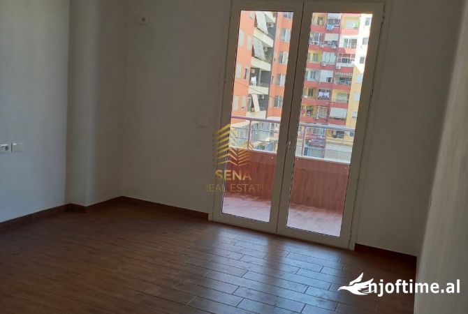 Shtepi me qera 2+1 ne Tirane - 300 Euro