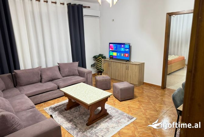 Shtepi me qera 2+1 ne Tirane - 500 Euro