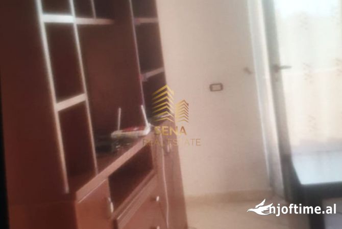 Shtepi me qera 2+1 ne Tirane - 400 Euro