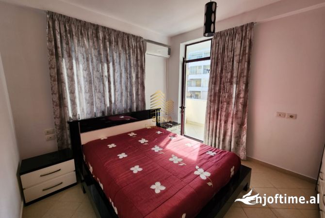 Shtepi me qera 2+1 ne Tirane - 400 Euro