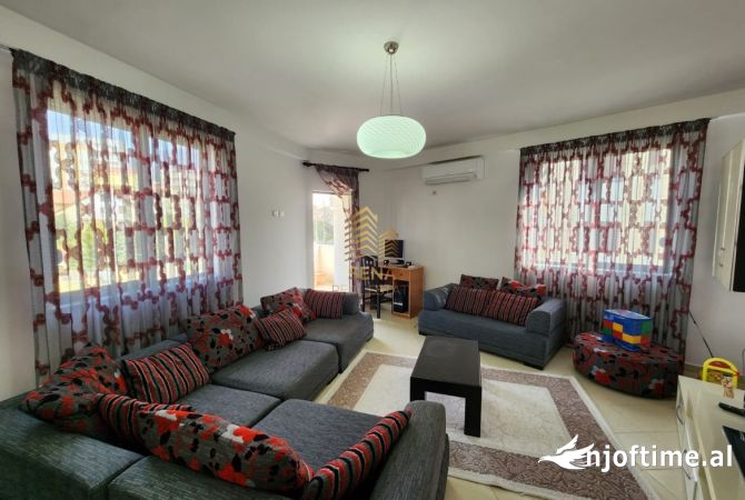 Shtepi me qera 2+1 ne Tirane - 400 Euro