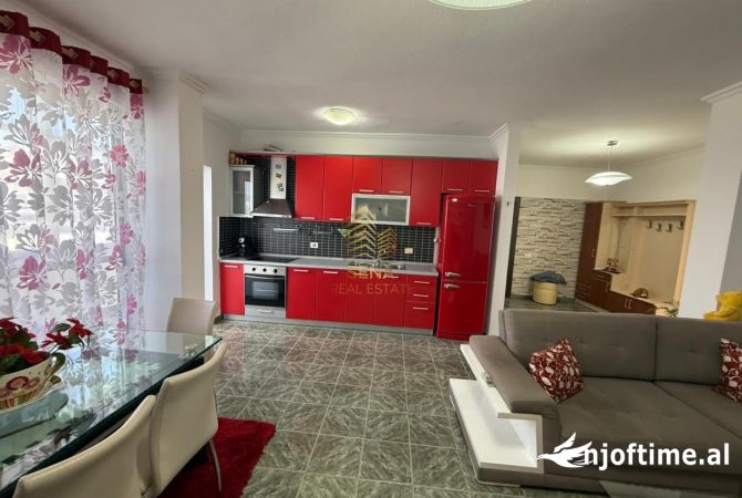 Shtepi me qera 2+1 ne Tirane - 650 Euro