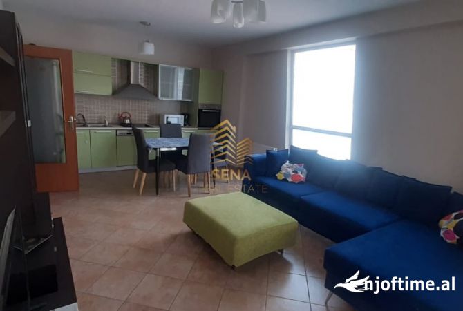 Shtepi me qera 2+1 ne Tirane - 650 Euro