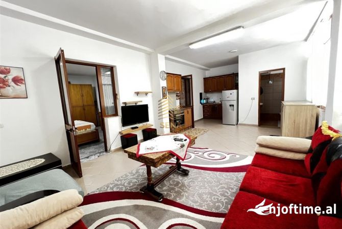 Shtepi me qera 2+1 ne Tirane - 320 Euro