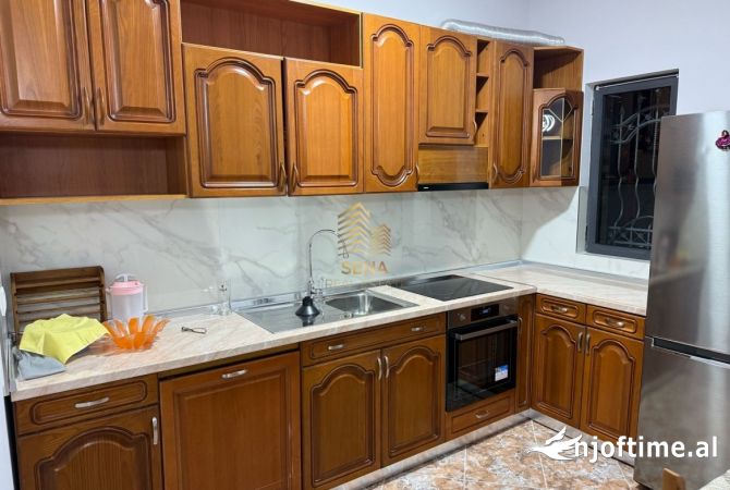 Shtepi me qera 2+1 ne Tirane - 500 Euro