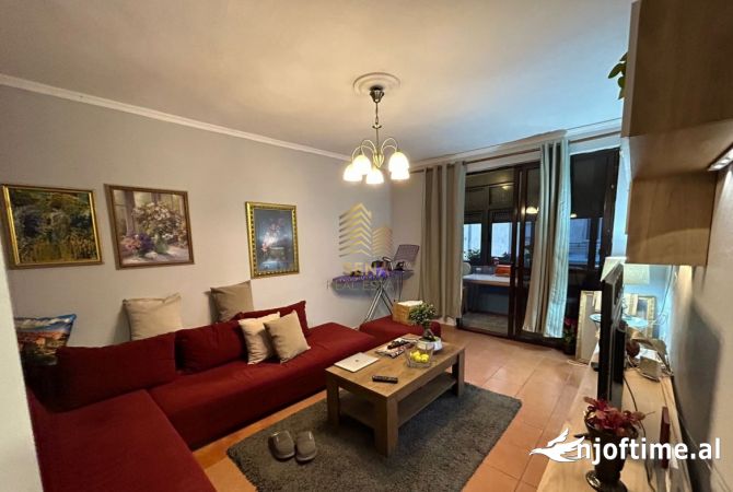 Shtepi me qera 2+1 ne Tirane - 500 Euro