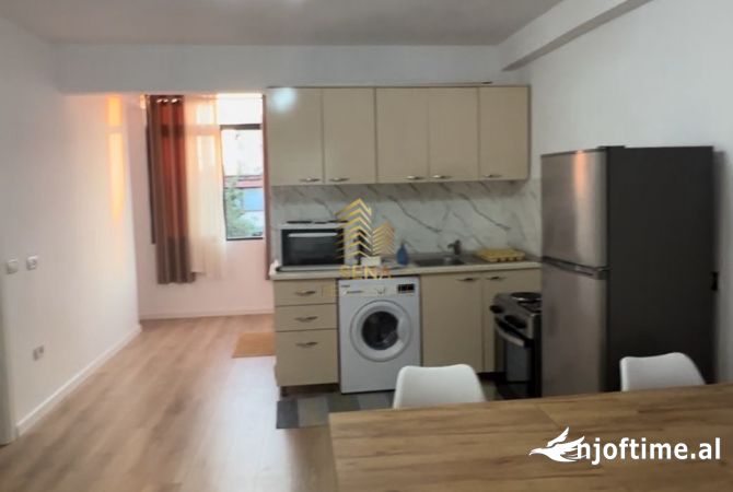 Shtepi me qera 1+1 ne Tirane - 490 Euro