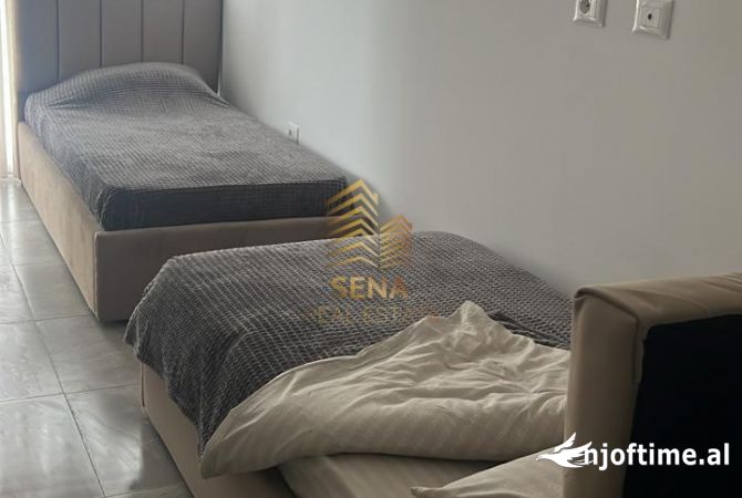 Shtepi me qera Garsoniere ne Tirane - 300 Euro