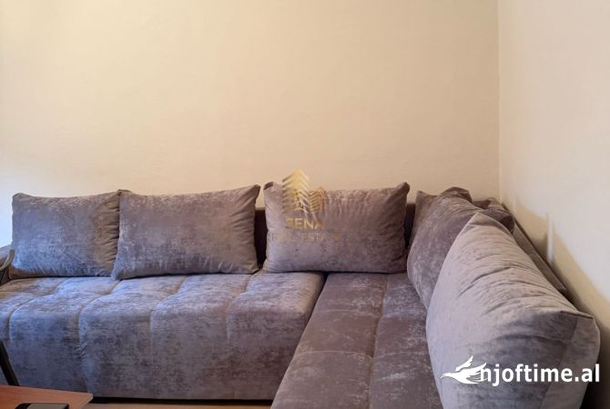 Shtepi me qera 2+1 ne Tirane - 550 Euro