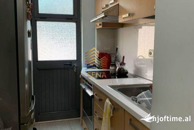 Shtepi me qera 1+1 ne Tirane - 400 Euro