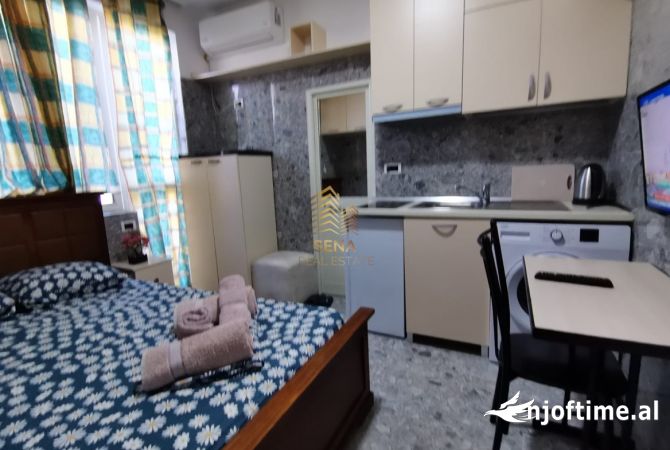 Shtepi me qera Garsoniere ne Tirane - 320 Euro