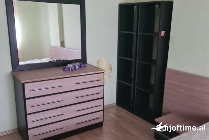 Shtepi me qera 2+1 ne Tirane - 650 Euro