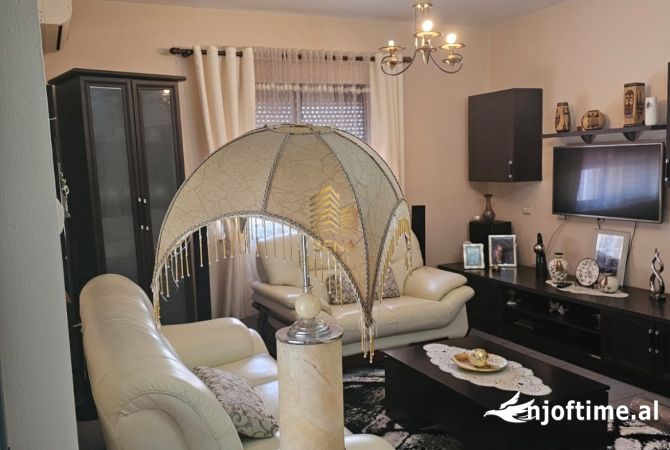 Shtepi me qera 2+1 ne Tirane - 600 Euro