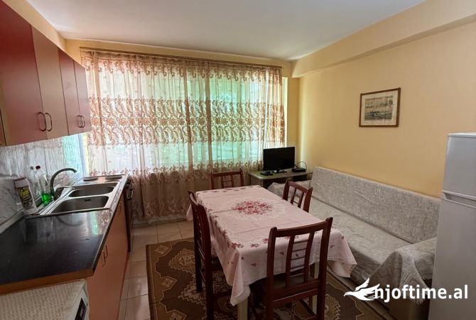 Shtepi me qera 1+1 ne Tirane - 300 Euro