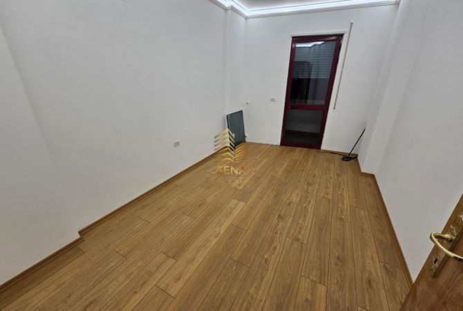 Shtepi ne shitje 2+1 ne Tirane - 240,000 Euro