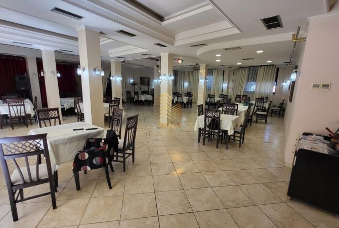 Ambient biznesi me qera 2+1 ne Tirane - 1,500 Euro