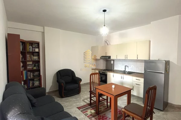 Casa in affitto 1+1 a Tirana - 450 Euro