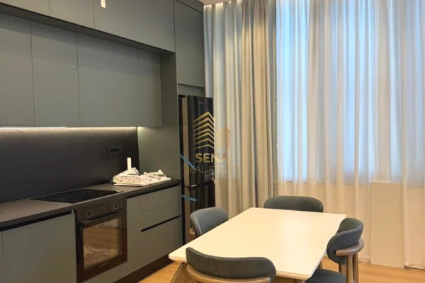 Shtepi me qera 2+1 ne Tirane - 900 Euro