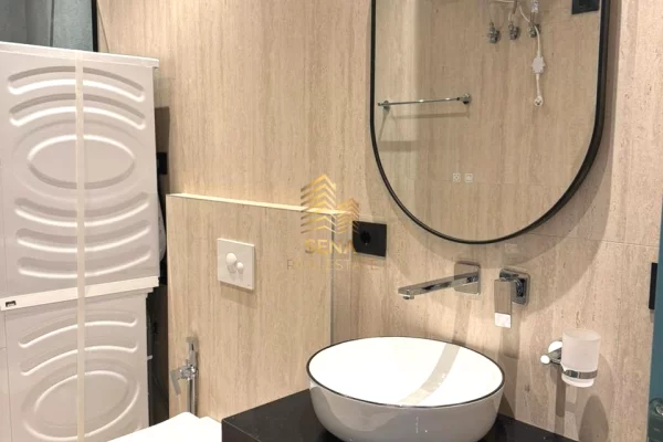 Shtepi me qera 2+1 ne Tirane - 900 Euro