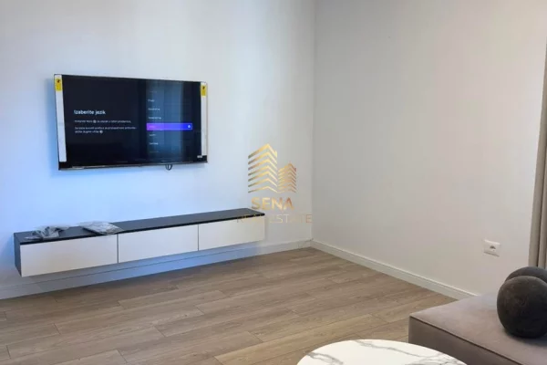 Shtepi me qera 2+1 ne Tirane - 800 Euro